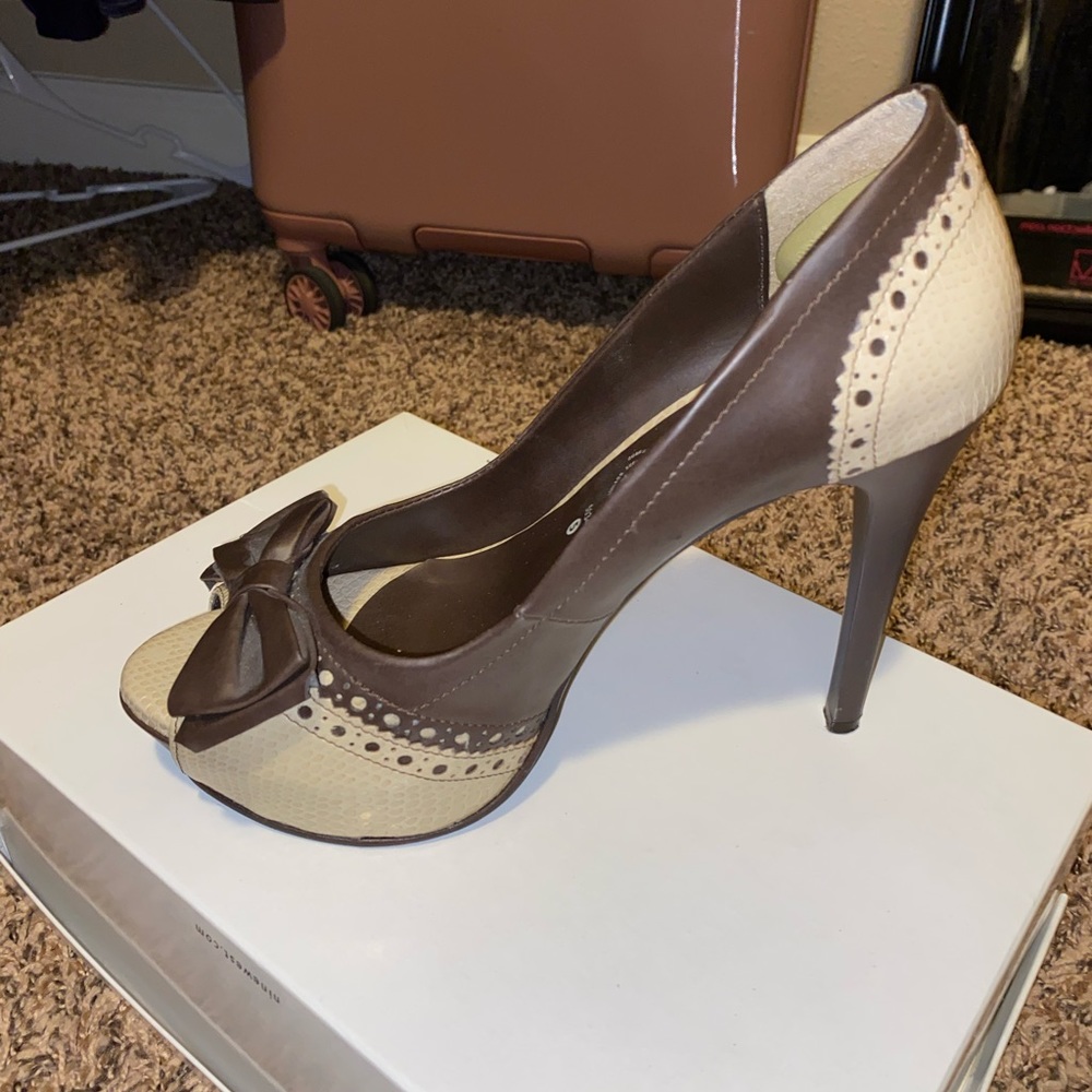 Brown and tan heels